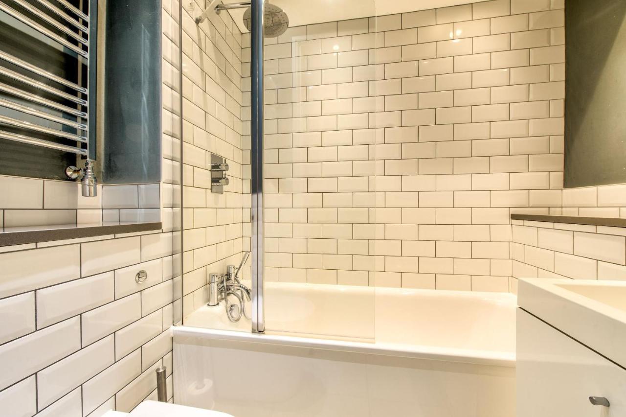 Joivy Bright & Spacious Apt In Stockbridge Единбург Екстериор снимка